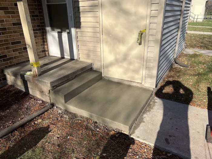 Albright Custom Services LLC Picture 1