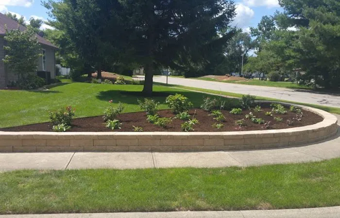 Hawcreek Landscaping- Landscape, Mowing, Columbus Indiana Picture 2