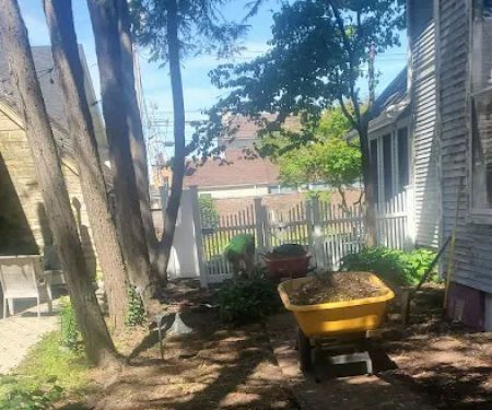Roccia Landscaping
