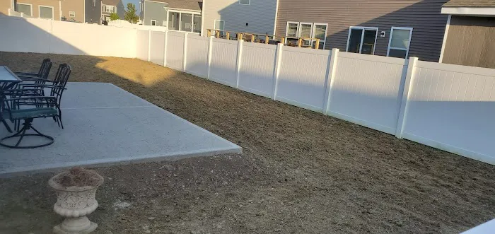 Roccia Landscaping Picture 10