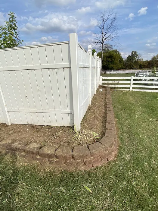 Green Geeks Lawn Care Picture 3