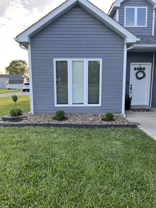 Luxury Lawn Care Picture 3