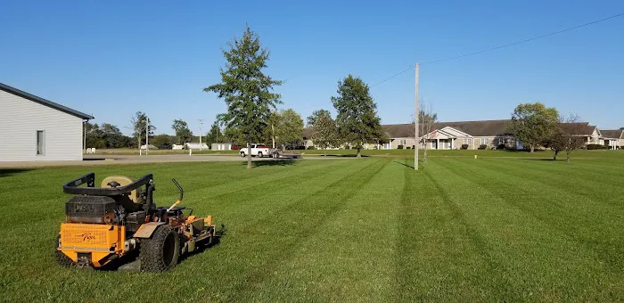 EPM Lawn Care Picture 1