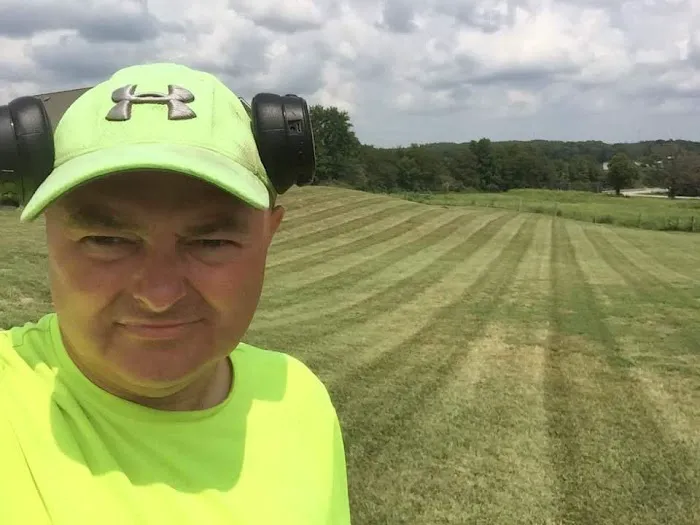 EPM Lawn Care Picture 5