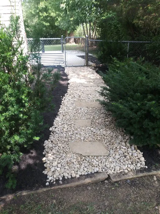 Lamontagne lawn care plus Picture 2