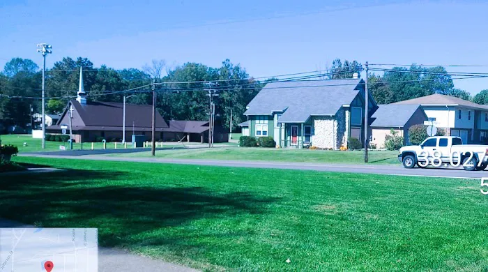 Newburgh Lawn & Landscape Picture 4