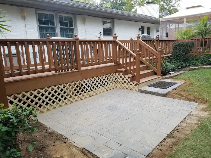 Jeffrey's Landscape & Lawncare LLC Picture 2