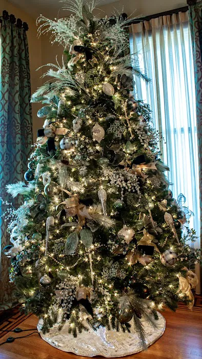 Mistletoe and Ivy, Newburgh IN Picture 4