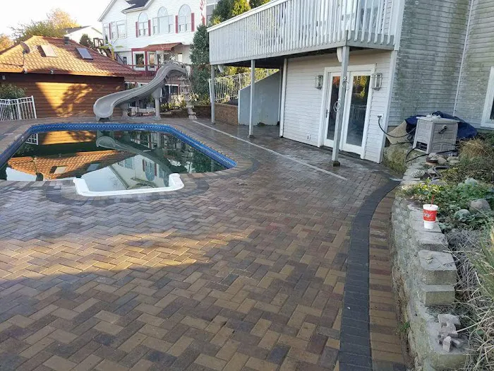 Monarch Landscaping & Garden Center Picture 9