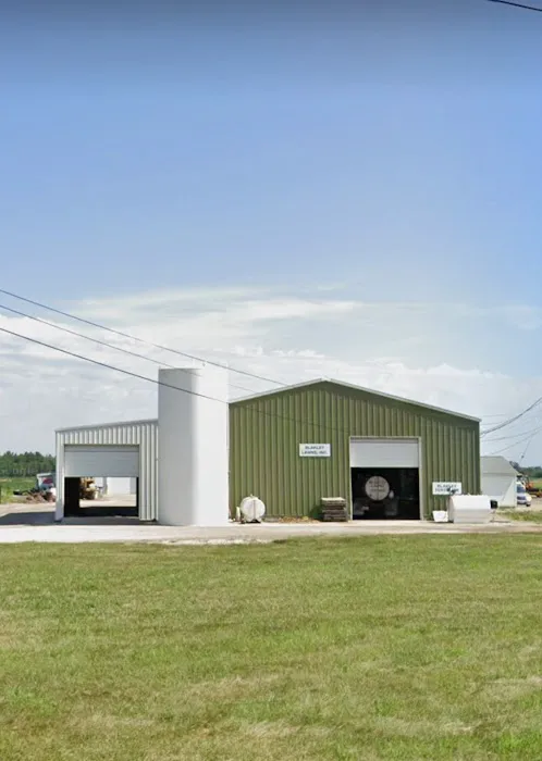 Blakley Lawns Inc Picture 1
