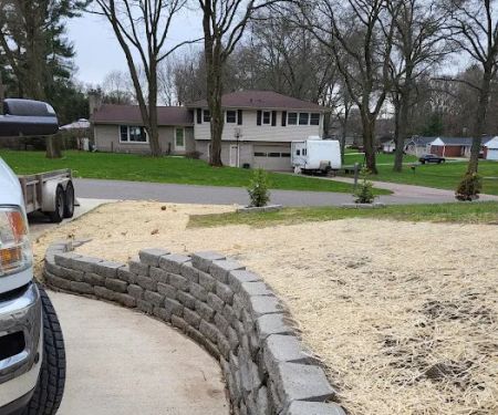 Fox Lawn and garden LLC