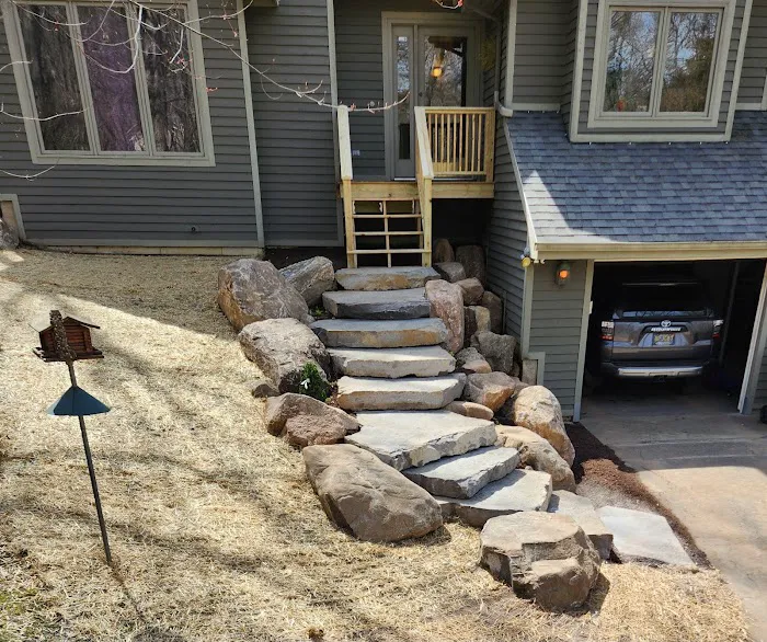 K & K Landscaping Picture 2