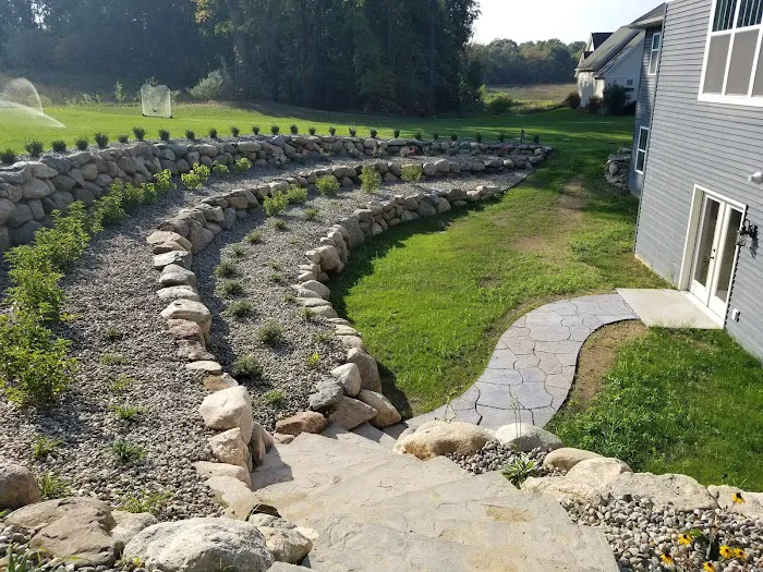 Leonard Landscaping Picture 1