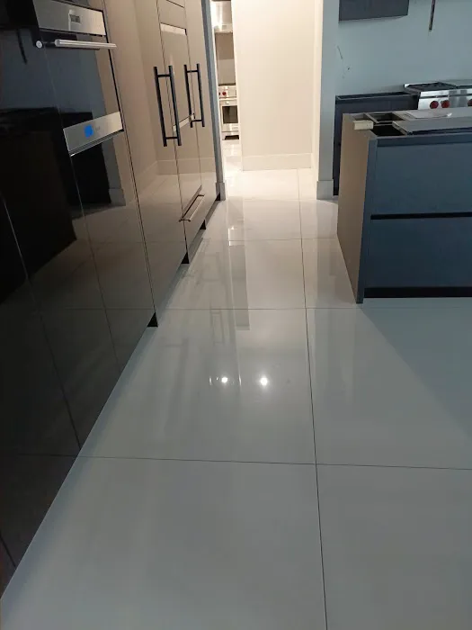 EDUARDO SERVICES BUILDING AND JANITORIAL KZO Picture 8
