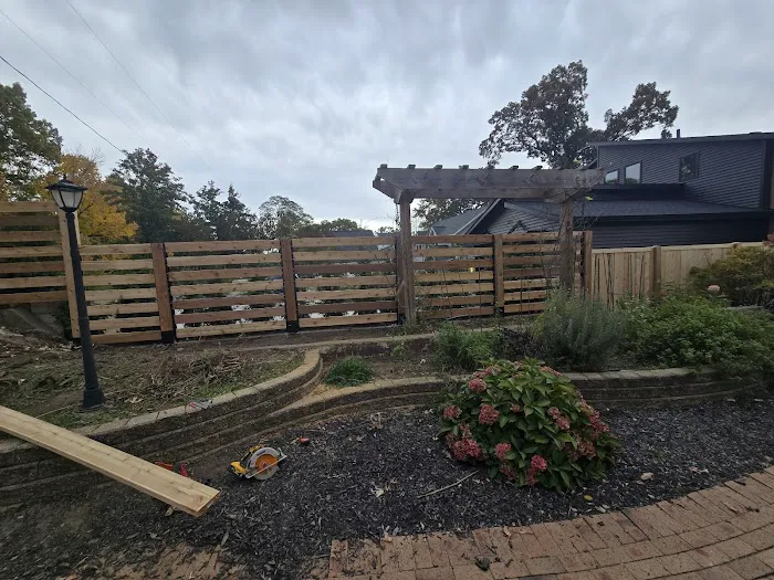 Juan's Tree Removal LLC Picture 2