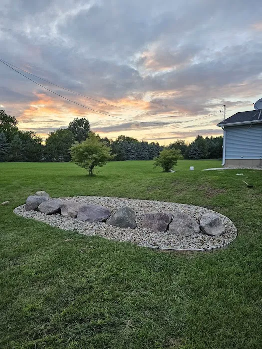 Vivid Lawn Services Picture 9
