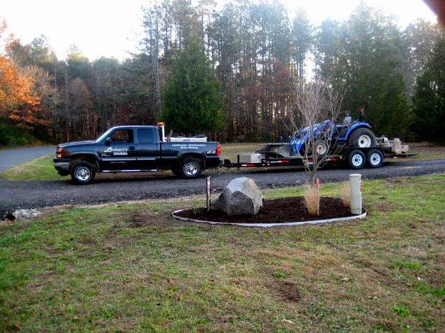 Lenhart's Landscaping Picture 9