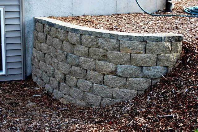 Lenhart's Landscaping Picture 2