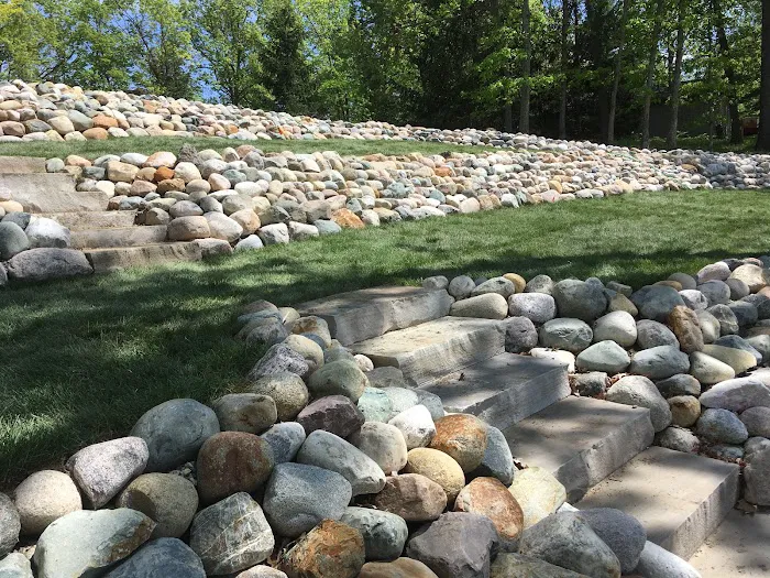 M and C Landscape Services Picture 7