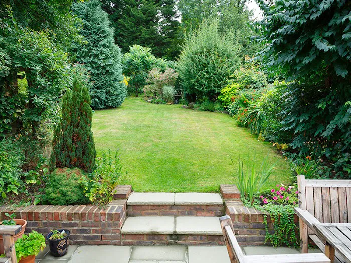 Alvarado Lawn & Landscape LLC Picture 9