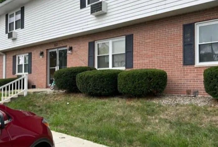 Defiance Lawn Care, LLC Picture 8