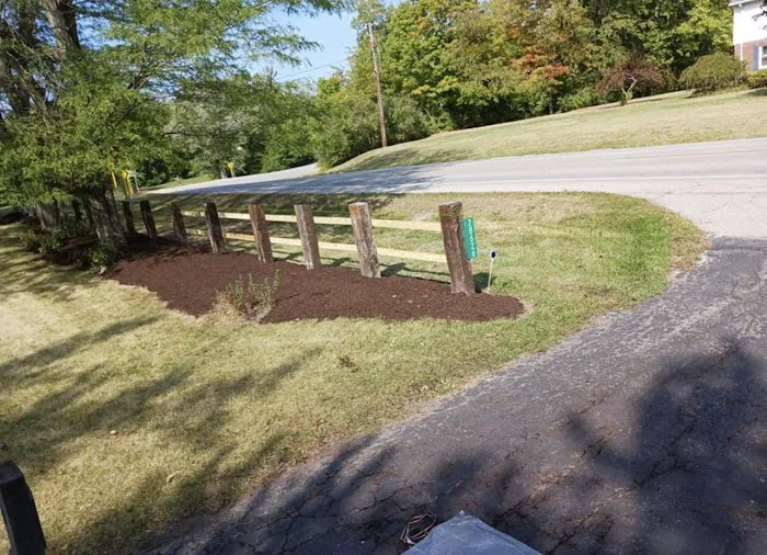 Defiance Lawn Care, LLC Picture 6