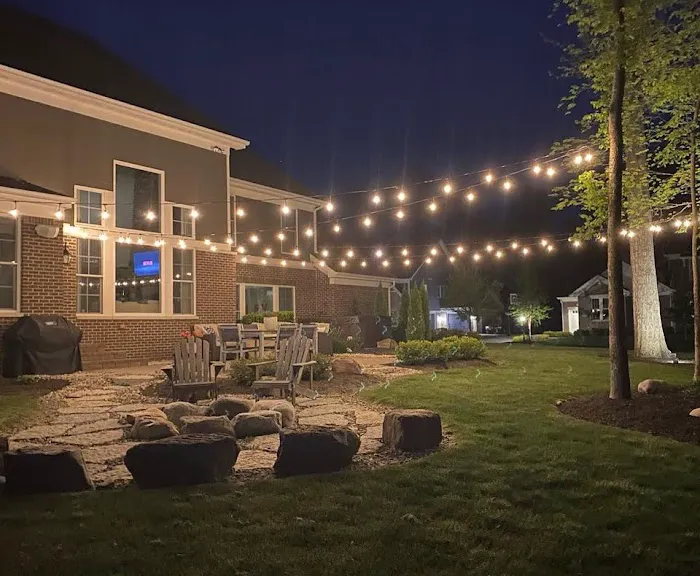 Glimmer Landscape Lighting Picture 2