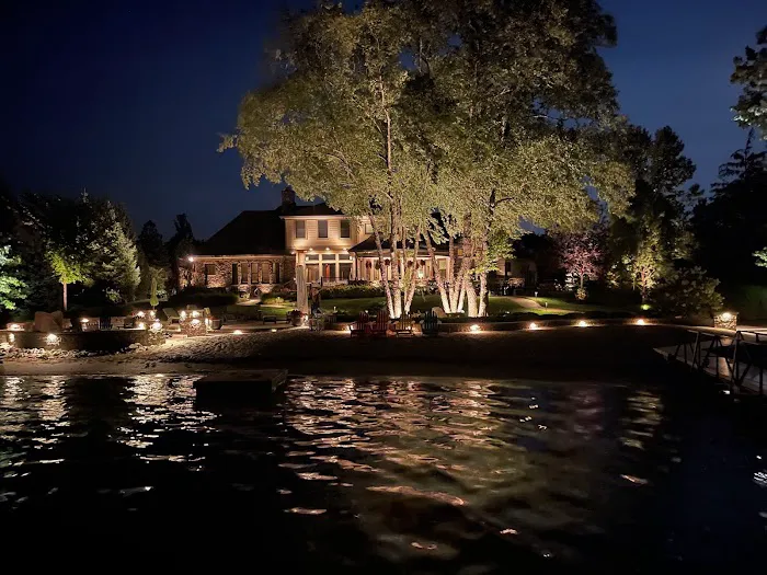 Glimmer Landscape Lighting Picture 1