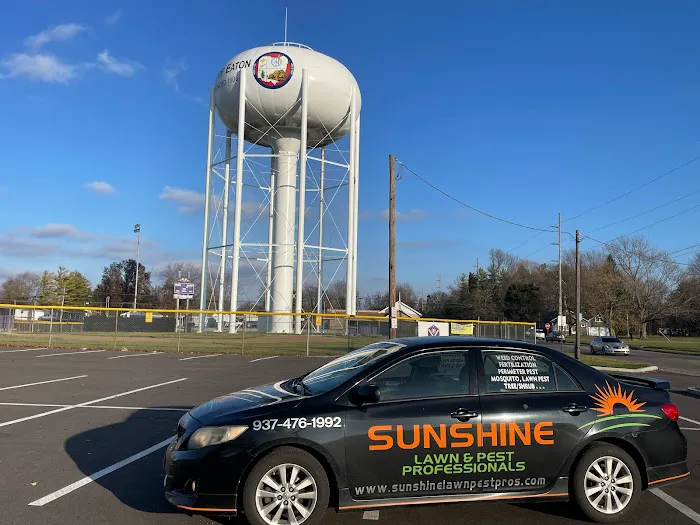 Sunshine Lawn & Pest Professionals Picture 3
