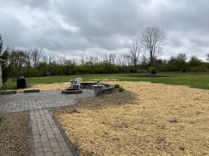 Walker's Outdoor Landscape Picture 7
