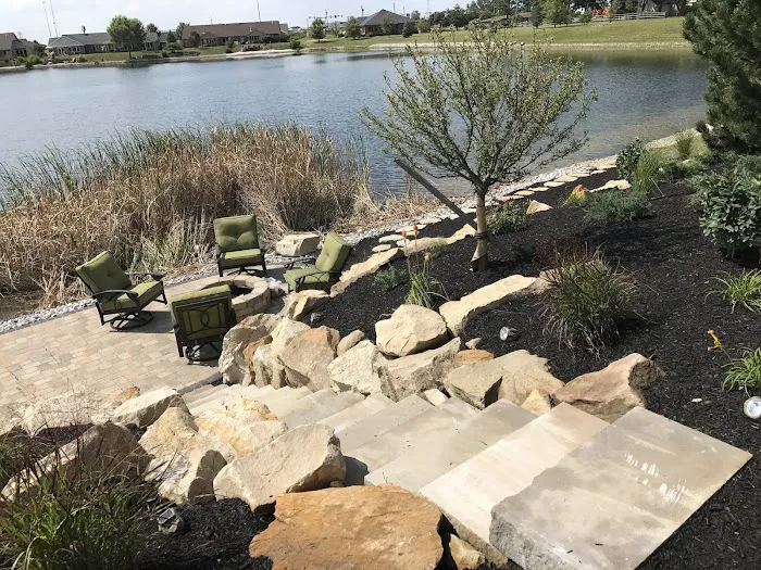 KAH Landscaping Picture 4