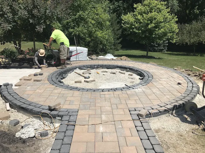 KAH Landscaping Picture 8