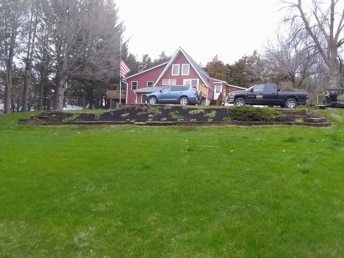 T's Turf Cuts Picture 8