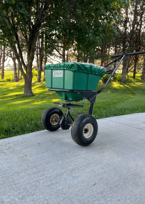Heroes Lawn Care of Cedar Rapids Picture 9