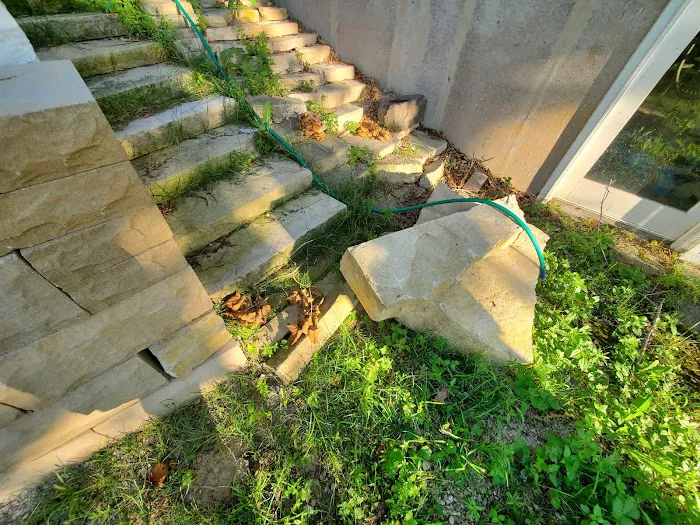 Emerald Green Lawn Care & Landscaping, Inc Picture 5