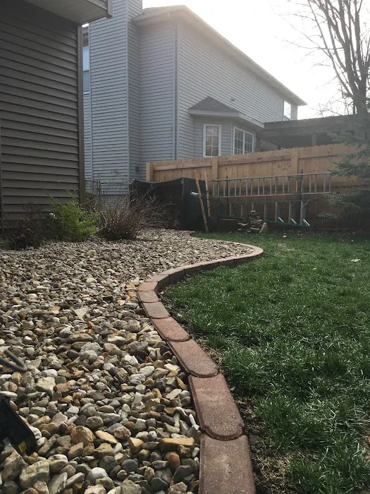 Diamond Edge Lawn Picture 8
