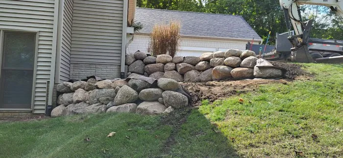 BladeWorks Landscaping Picture 3