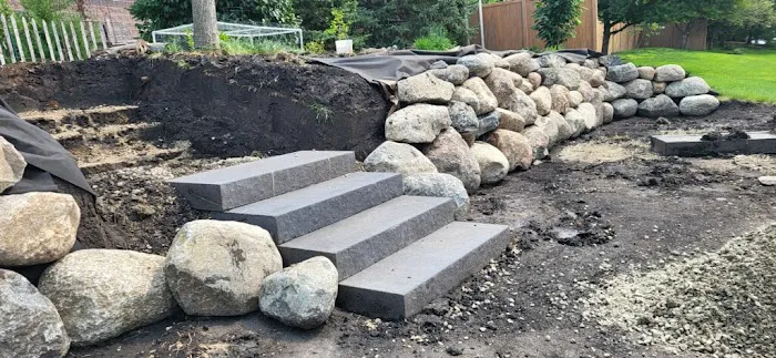 BladeWorks Landscaping Picture 7