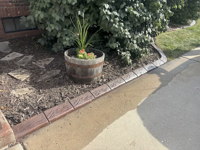 Arrow Curb Picture 9