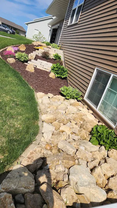 Gotta Guy and Girl LLC. Landscape Maintenance Picture 6