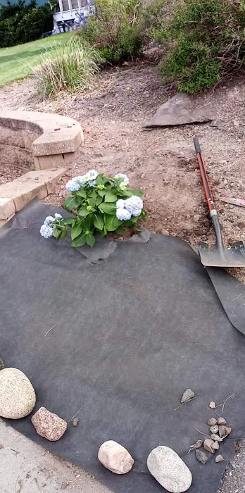 Lulich Landscaping Picture 1