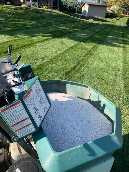 Roudabush Lawn Care, LLC Picture 4