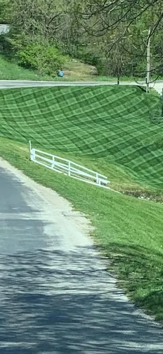 Roudabush Lawn Care, LLC Picture 7