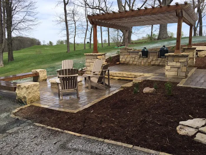 D B Landscaping and Lawn Care Picture 7