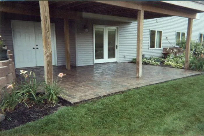Hometown Lawn Care & Landscaping Picture 4