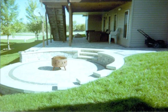 Hometown Lawn Care & Landscaping Picture 2
