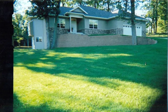 Hometown Lawn Care & Landscaping Picture 3