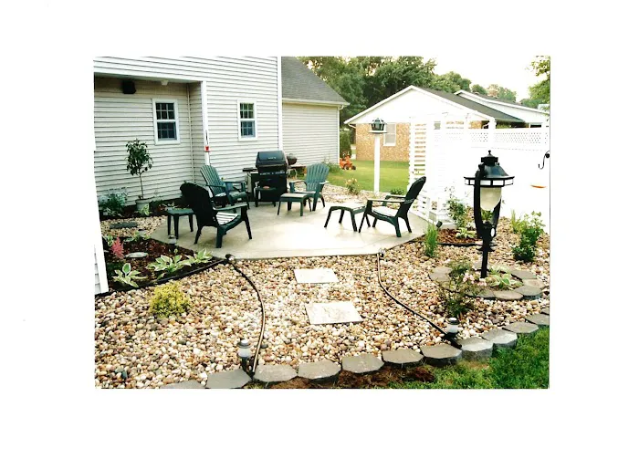 Adler Landscaping Picture 3
