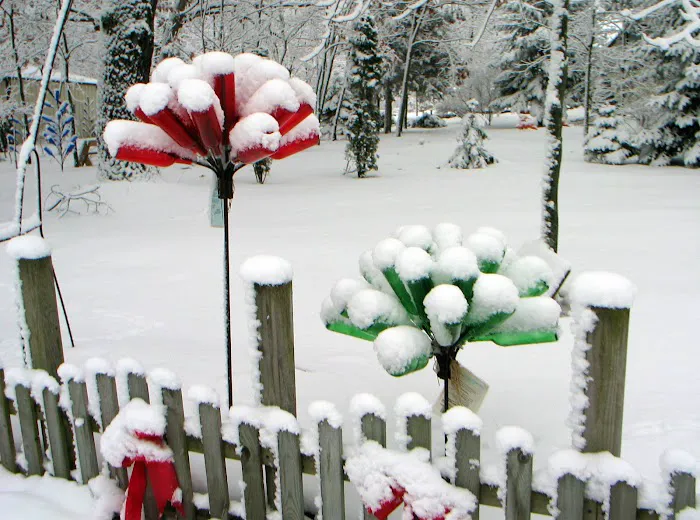 Bottle Tree Creations by Jerry Swanson Picture 2