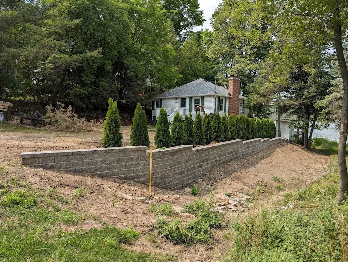 Skyrunner Lawn & Service LLC Picture 4